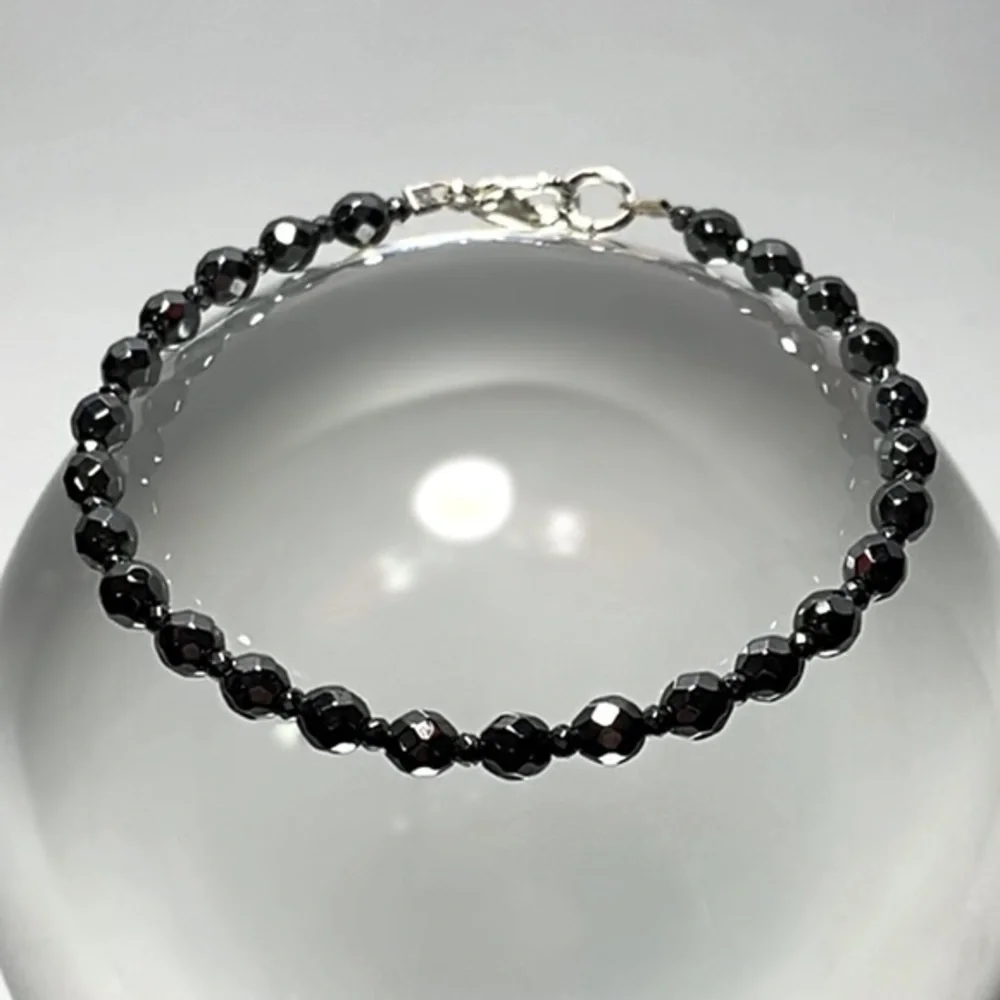 Hand Made Hematite Bracelet - Picture 1 of 8